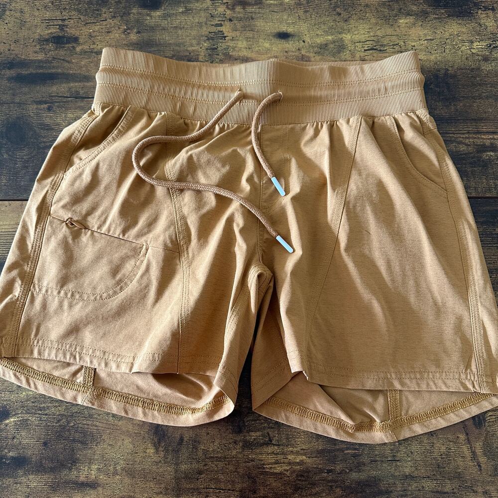 Zyia active shorts size medium drawstring 4.5" inseam casual